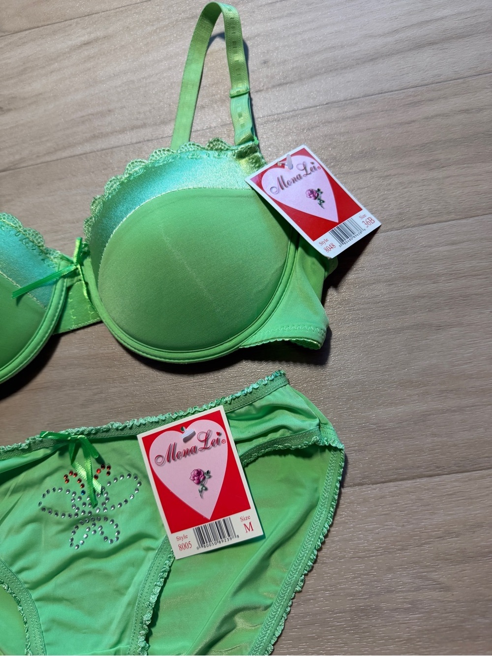NWT Vintage Y2K Deadstock Green Butterfly Rhinestone Lingerie 36B/M - Picture 5 of 6